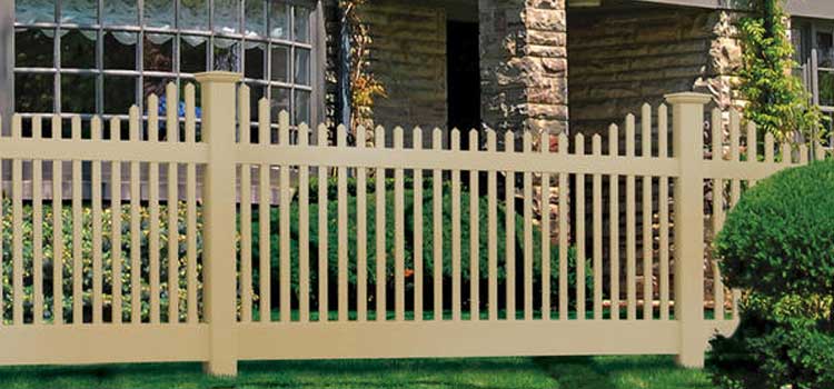 Chestnut Stepped Style Decorative Fence