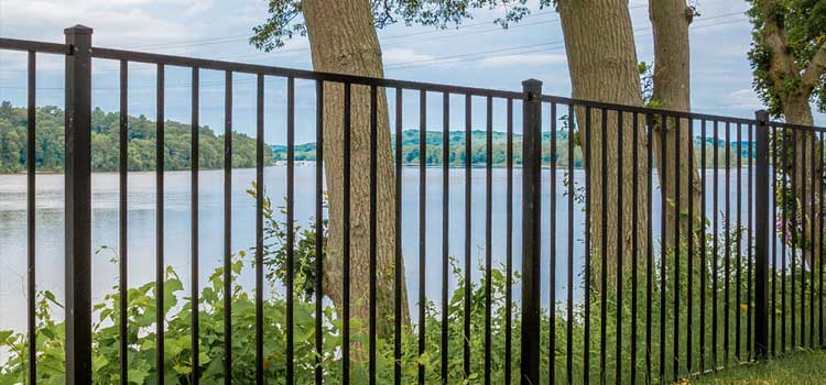Bedrock Style Pool Fence