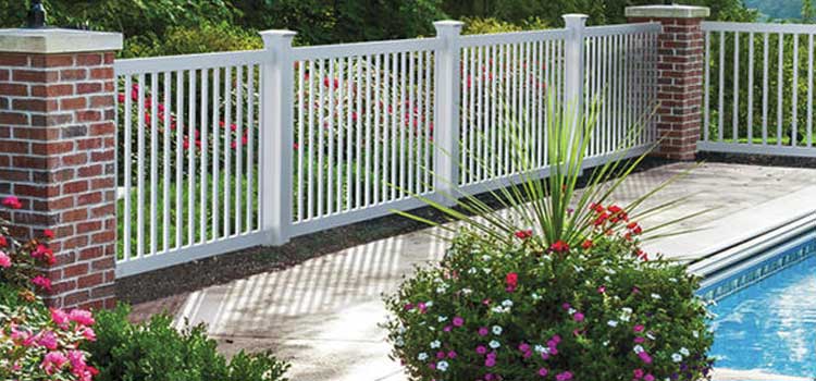 Hawthorne Style Pool Fence